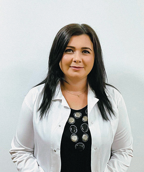 Dr. Alina Mischie